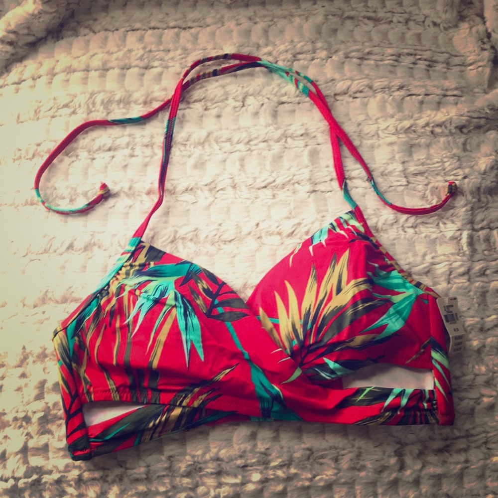 Victoria’s Secret bikini top